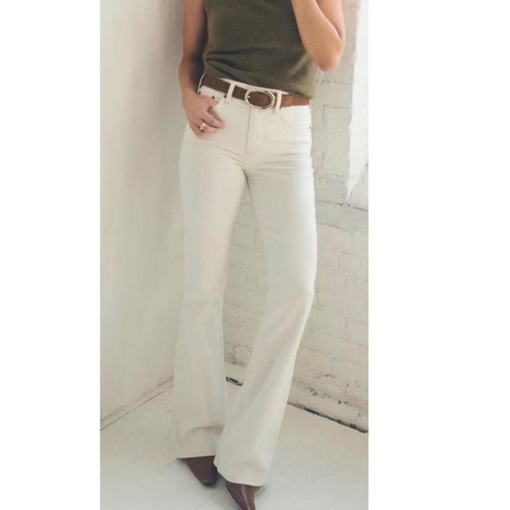 Abercrombie & Fitch x Kathleen Post Curve Love High Rise Boot Cut Jeans in Cream